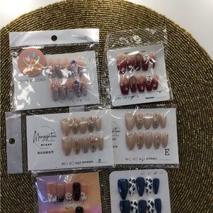 Assorted Press-On Nails - 6 sets size Medium